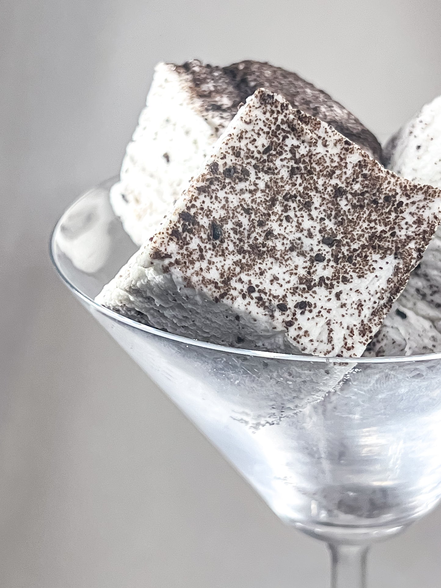 Mellow Out Cookies & Cream Mallows